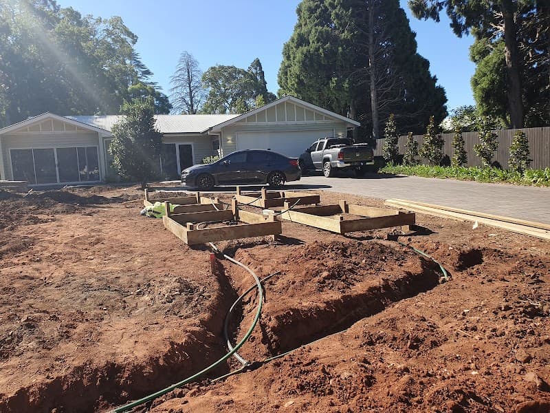 Col Finlay Earthmoving and Landscaping landscaping work in Murphys Creek