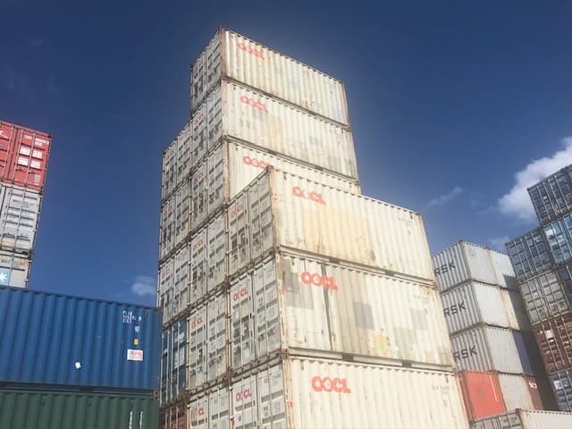 COMPASS SHIPPING CONTAINERS removalist work in Cairns City