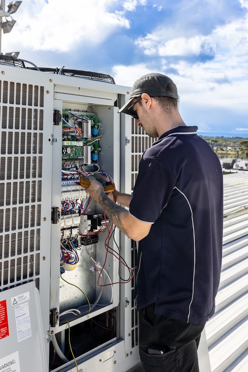 Complete Refrigeration & Air appliance repair work in Greenfields