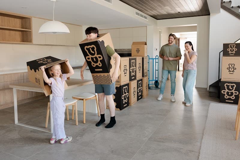 Complete Removals removalist work in Melrose Park