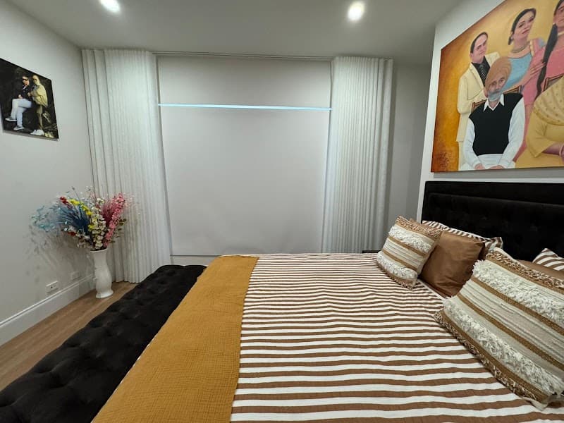 Cosy Blinds and Curtains curtains & blinds work in Woodforde