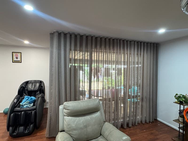 Cosy Blinds and Curtains curtains & blinds work in Woodforde