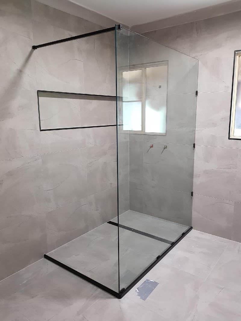 CQ Glass Screens & Tinting glass & glazier work in Paget