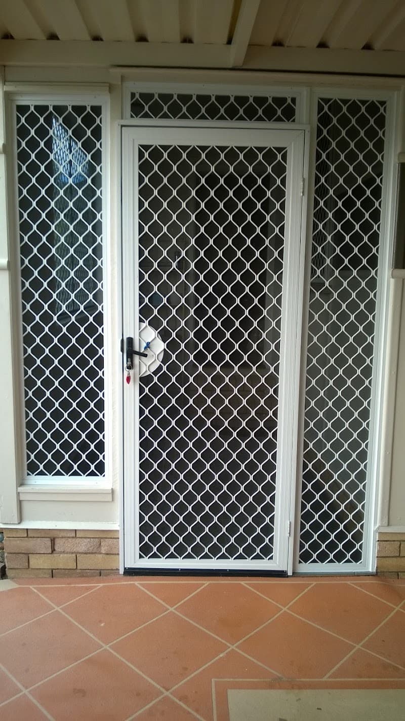 CQ Glass Screens & Tinting glass & glazier work in Paget