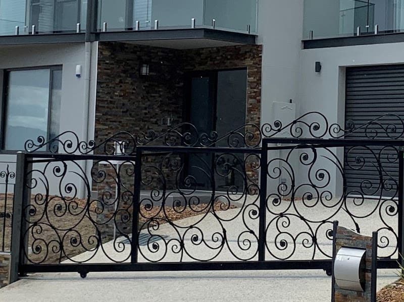 Creative Boundaries fencing work in Glenorchy