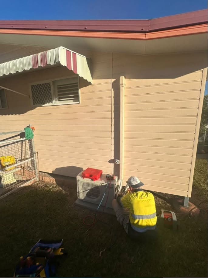 CRM Electrical Control & Air Conditioning air conditioning work in Rockhampton City