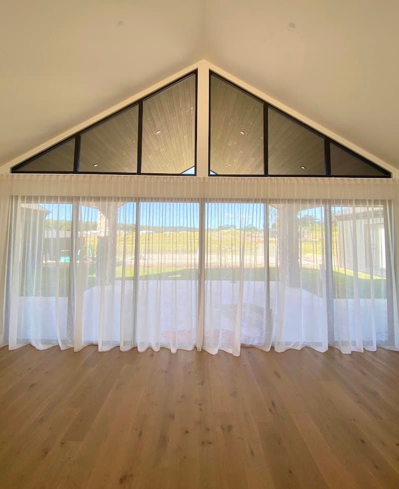 Crown Blinds curtains & blinds work in Capalaba
