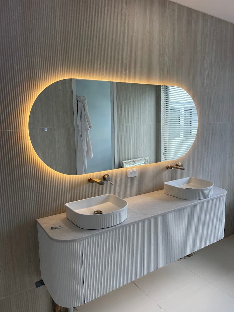 Crystal Waters Electrical electrician work in Surfers Paradise
