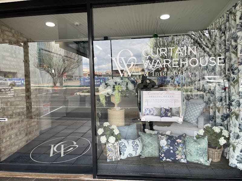 Curtain Warehouse & Interiors curtains & blinds work in Toowoomba City