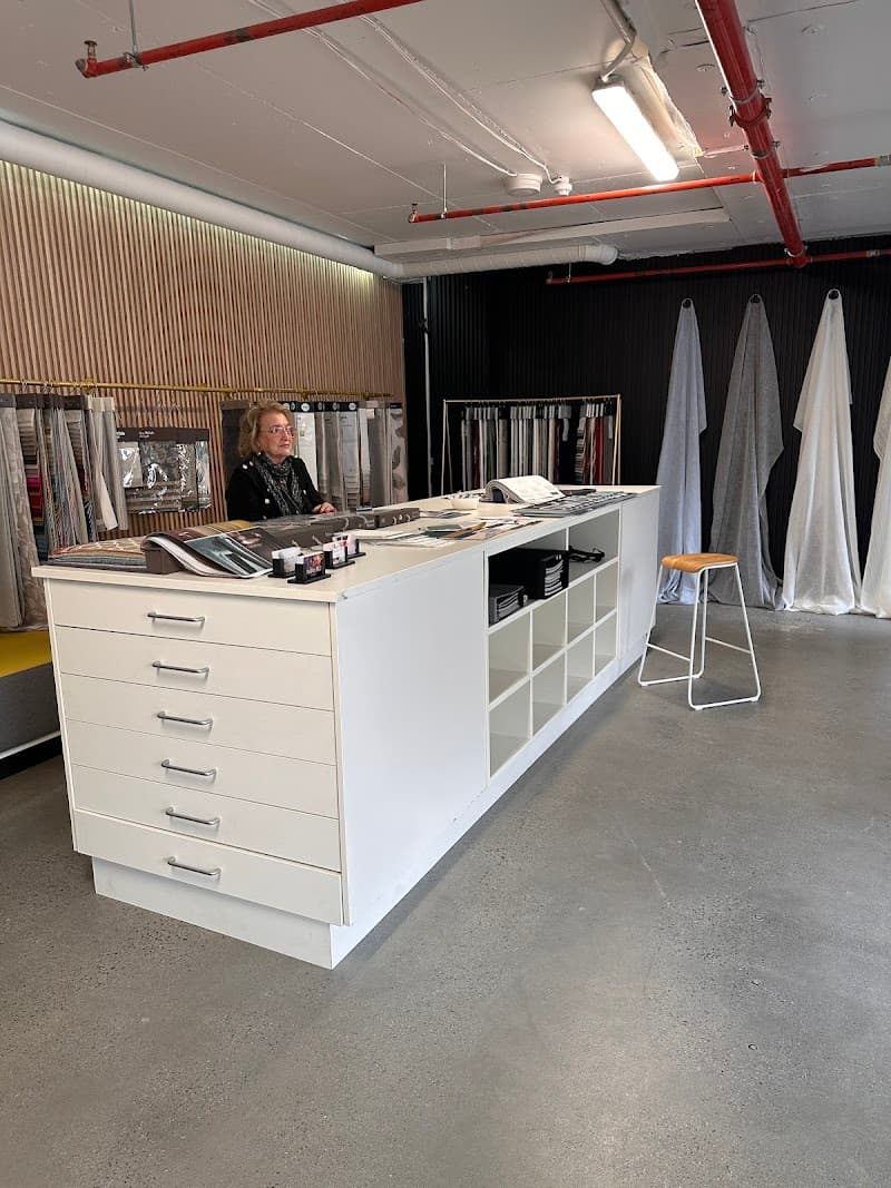 Curtinlux curtains & blinds work in Richmond