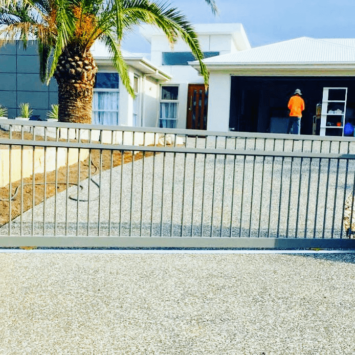 Custom Auto Gates & Fencing fencing work in Yamanto