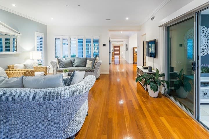 Custom Blinds & Shutter World curtains & blinds work in Arundel
