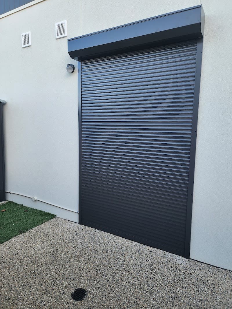 Custom Solution Blinds curtains & blinds work in Adelaide