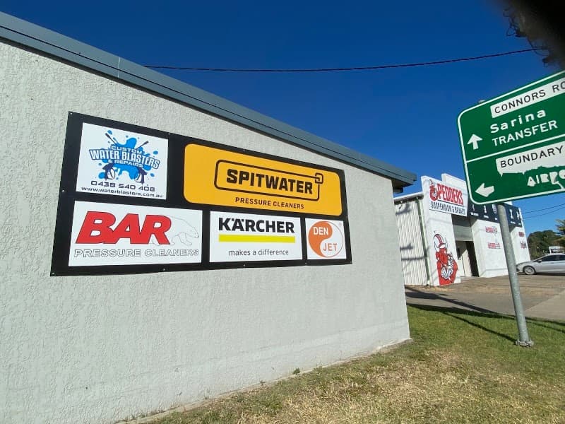Custom Water Blasters & Repairs pressure washing work in Paget