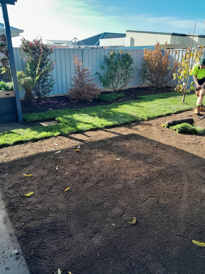 Cutting Edge Lawn Care & Maintenance ts lawn care work in West Ulverstone