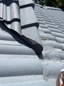D & L Roofing