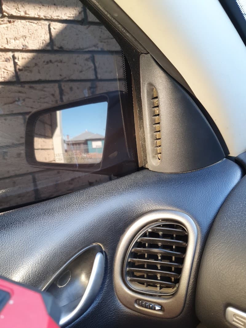 Dan the Tinting Man window tinting work in Raymond Terrace