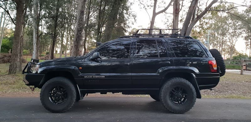 Dan the Tinting Man window tinting work in Raymond Terrace