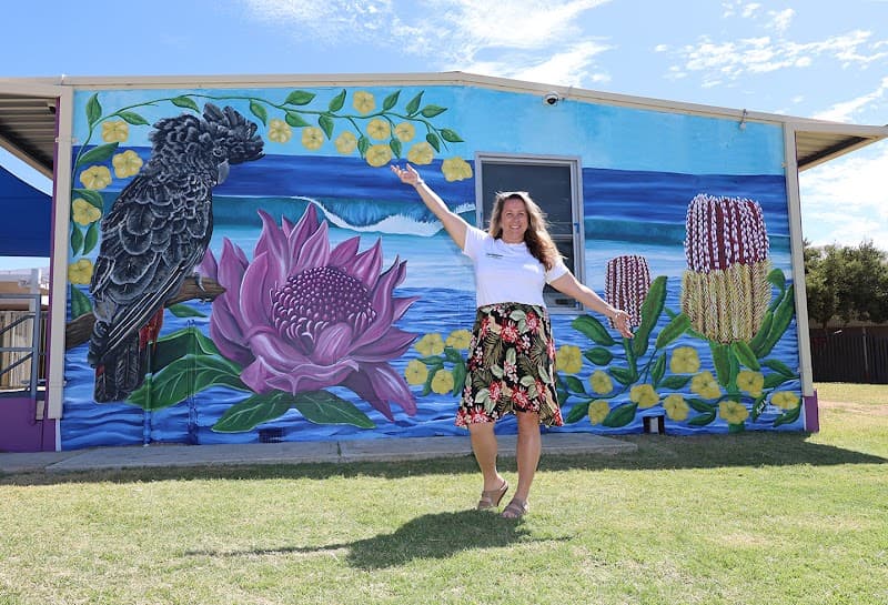 Danielle Pollard Muraliat painter work in Rockingham