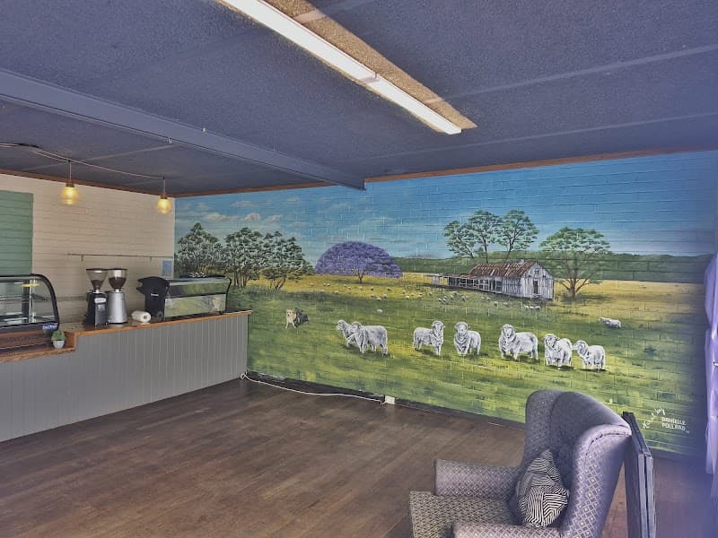 Danielle Pollard Muraliat painter work in Rockingham