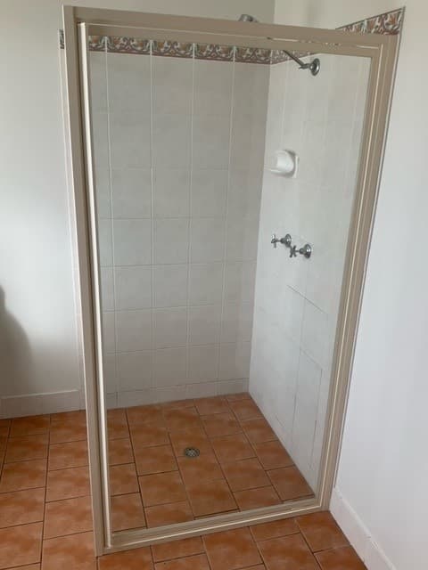 Darling Downs Glass & Security glass & glazier work in North Toowoomba