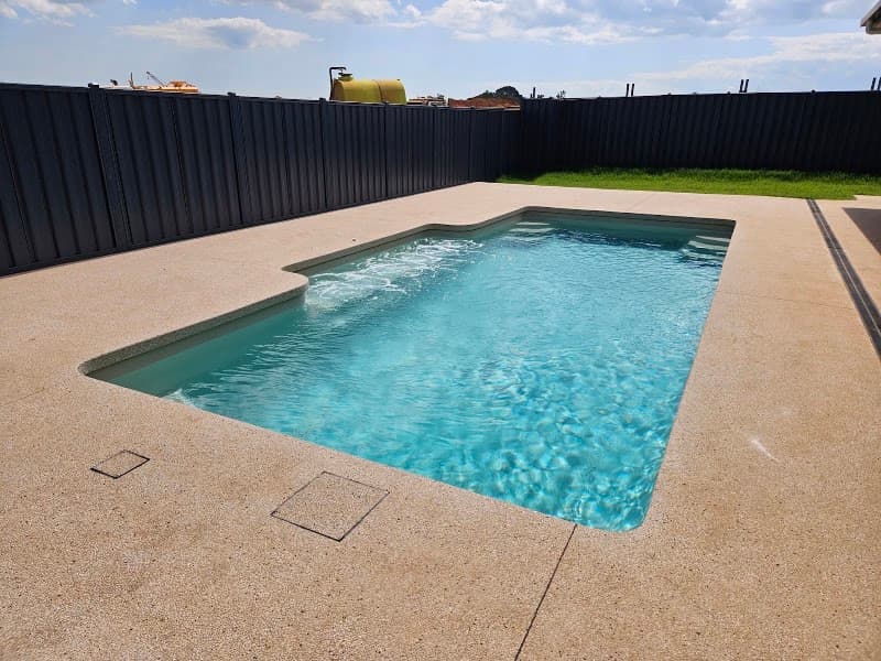 Darwin Fibreglass Pools & Spas pool builder work in Winnellie