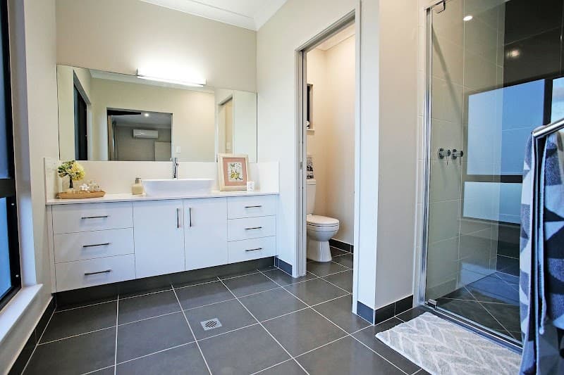 David Moore Cabinetmaking carpentry work in Currajong
