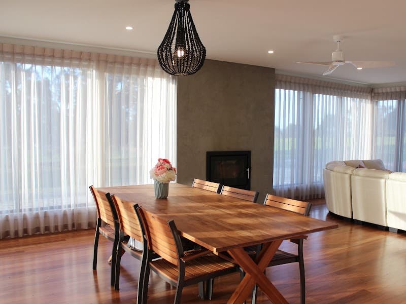 Davidson's Blinds & Shutters (Ballarat) curtains & blinds work in Delacombe