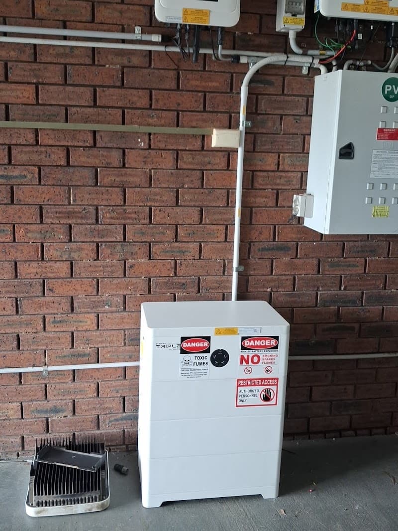 DAYLIGHT SOLAR | Solar Sales & Installation | Australia solar panel installation work in Sippy Downs