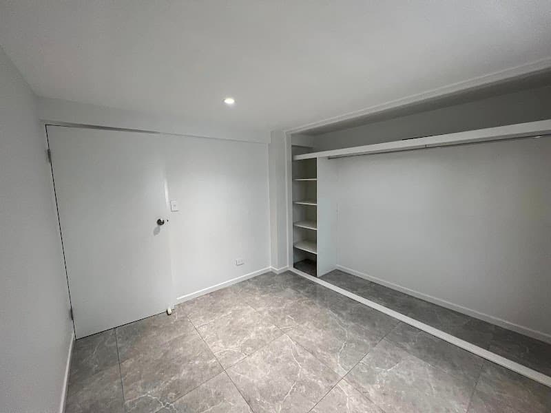 DC Decorators & Painters Brisbane painter work in Woolloongabba