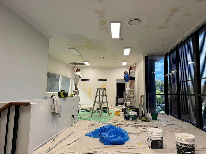 DC Decorators & Painters Brisbane painter work in Woolloongabba