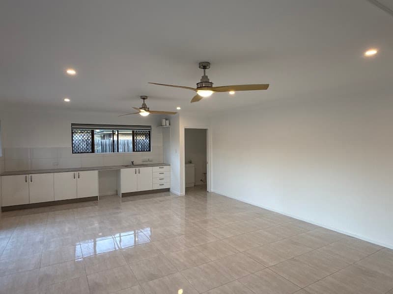 DC Decorators & Painters Brisbane painter work in Woolloongabba