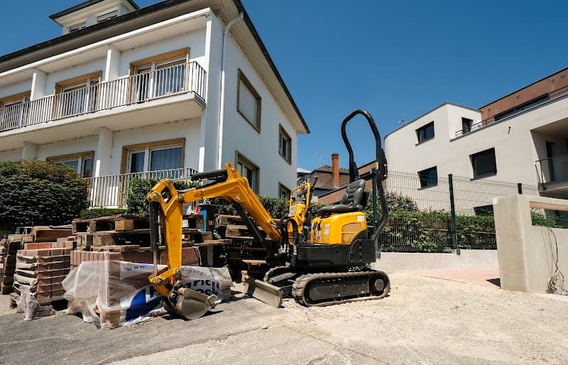 DC DEMO SOLUTIONS PTY LTD demolition work in Botany