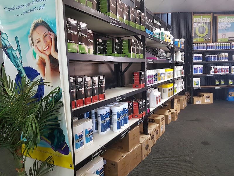 De Pool Shop pool maintenance work in Toowoomba City
