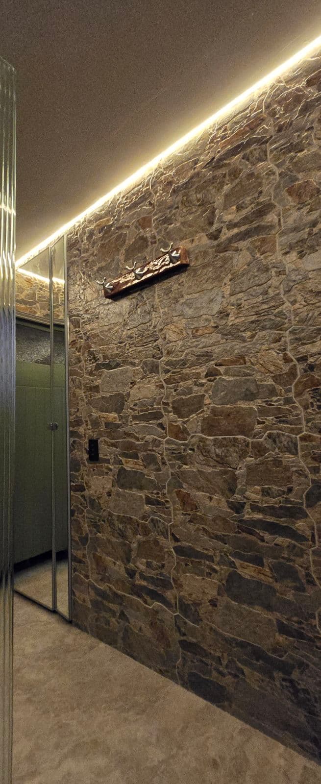 Decoration Tiling tiling work in Coopers Plains