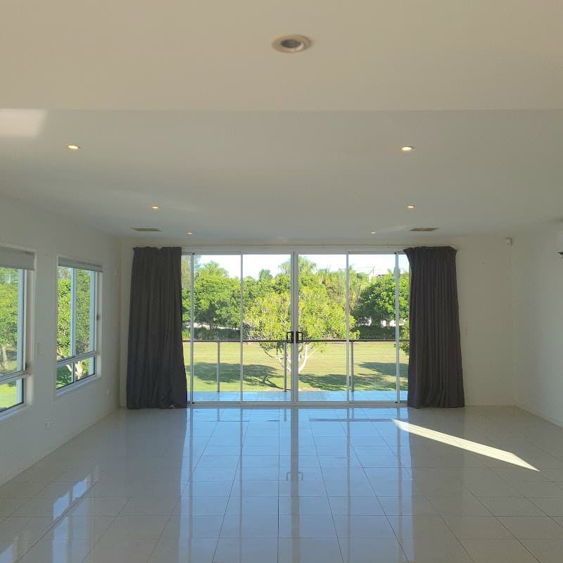 Deep Clean SunCoast oven & bbq cleaning work in Meridan Plains