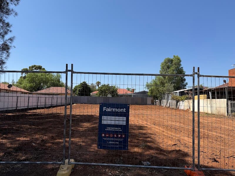 DeJay Contracting demolition work in Para Hills West
