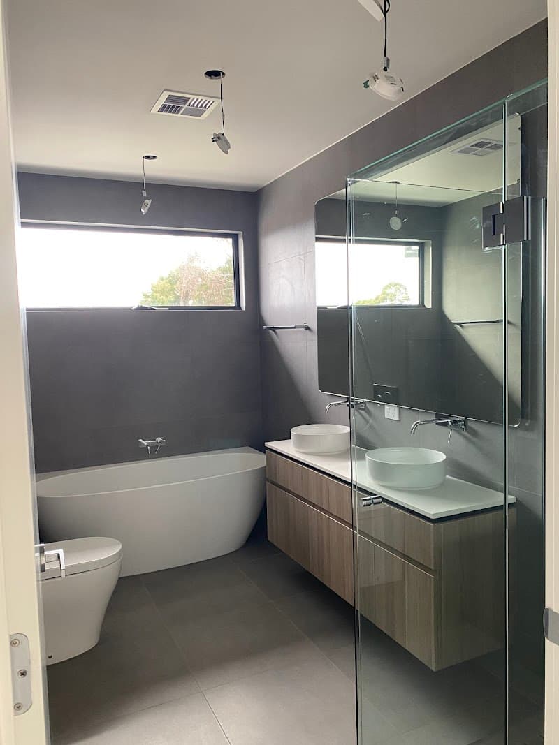 Deluxe Tiling and Stone Craft tiling work in Melbourne