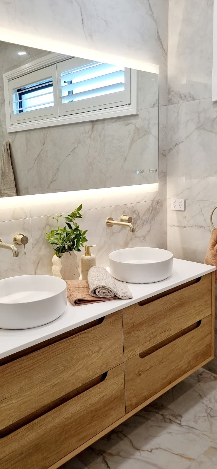 Dezigno Bathrooms | Bathroom Renovation & Remodels | Bathroom Renovations Contractors bathroom renovation work in Mayfield West