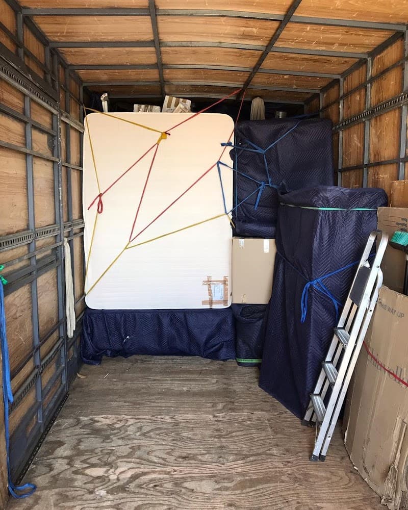 Dial A Mover - Moving & Storage Melbourne removalist work in Parkville