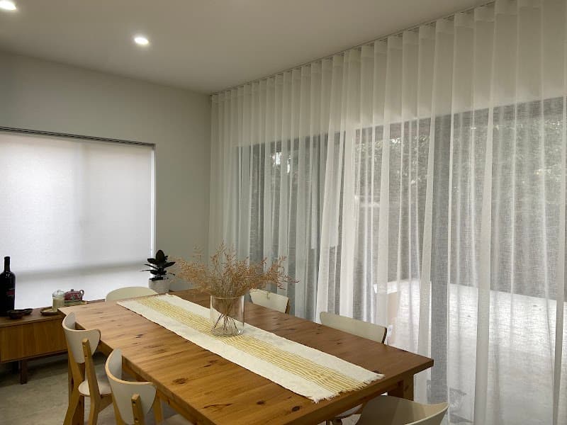 DIAMOND CURTAINS AND BLINDS curtains & blinds work in South Granville