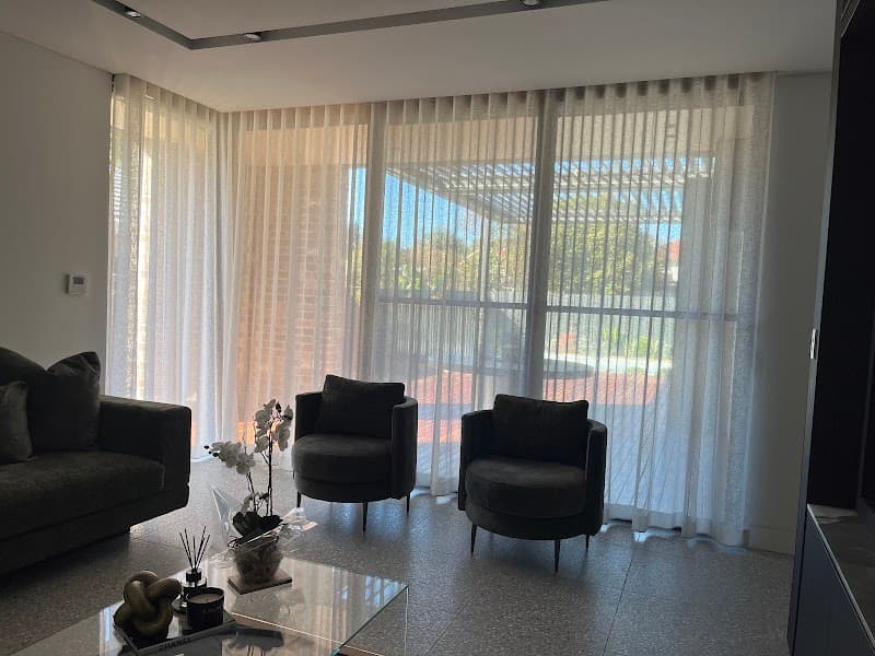 DIAMOND CURTAINS AND BLINDS curtains & blinds work in South Granville