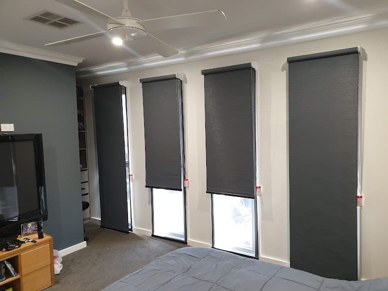 DIAMOND CURTAINS AND BLINDS curtains & blinds work in South Granville
