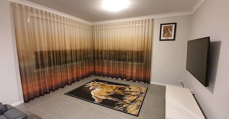 DIAMOND CURTAINS AND BLINDS curtains & blinds work in South Granville