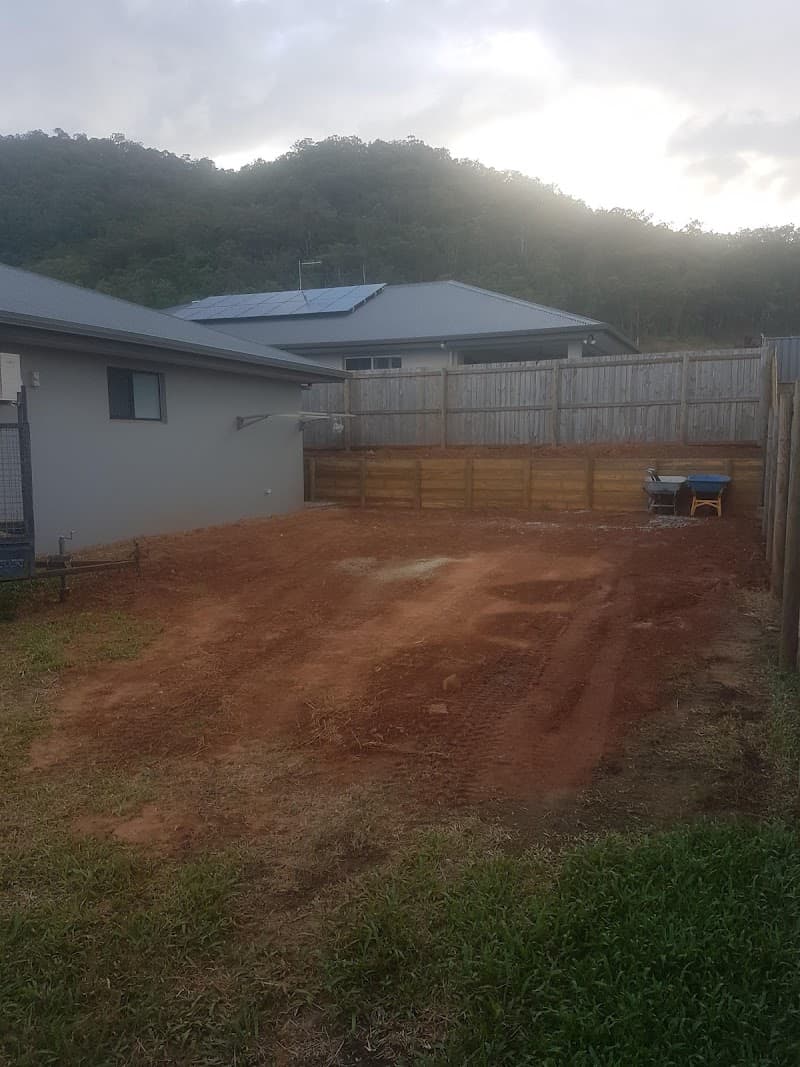 Dig Deep FNQ demolition work in Gordonvale
