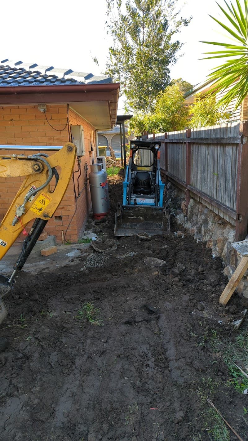 Diggermate Mini Excavator Hire Ipswich demolition work in New Chum