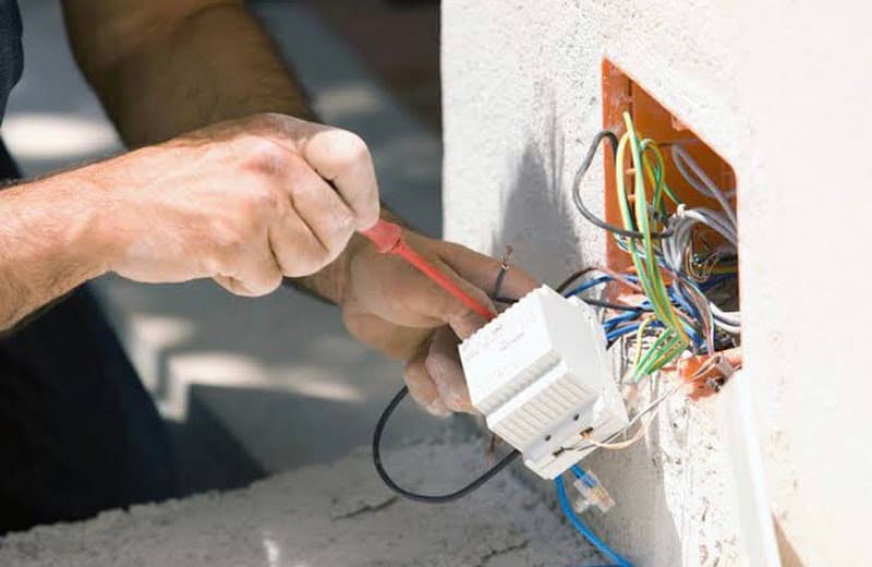 Direct Connect Electrical Contracting & Air Conditioning - Electrician Bunbury electrician work in South Bunbury