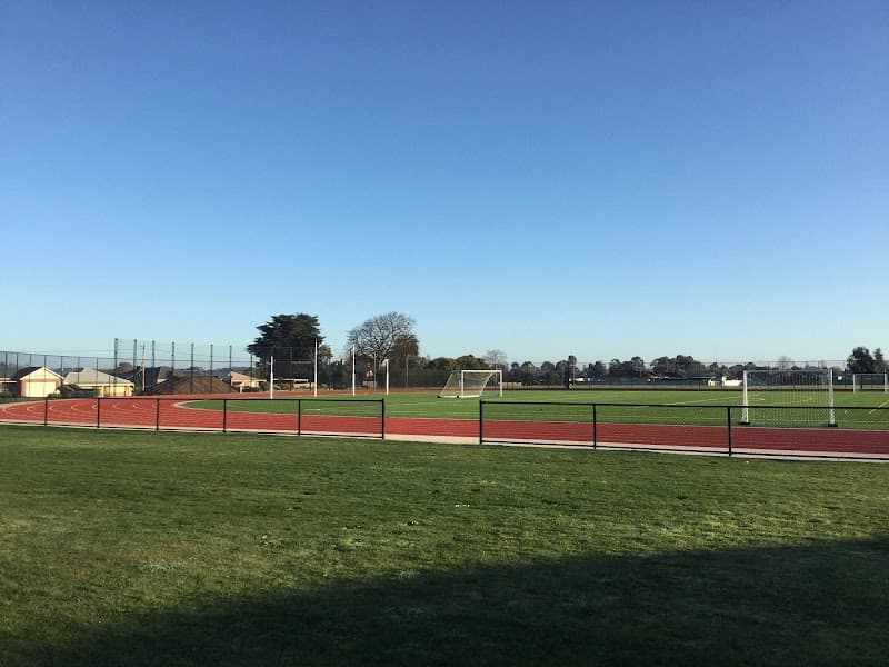 Discount Fencing Geelong fencing work in Moolap