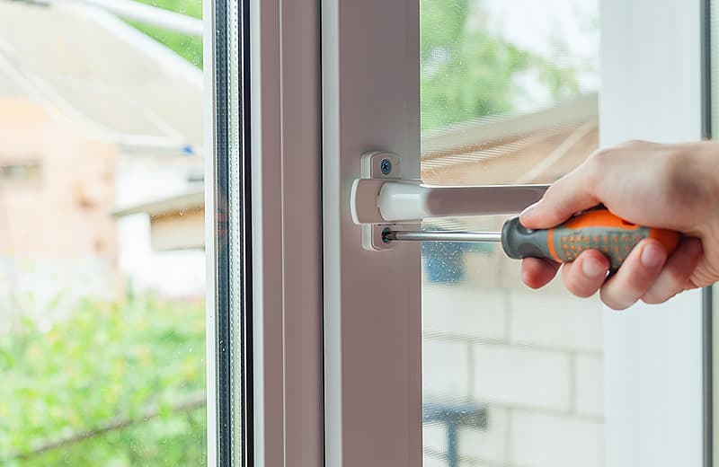 Discount Glass glass & glazier work in Kuluin