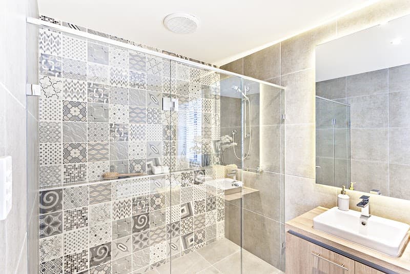 Diverse Glass & Aluminium glass & glazier work in Greenfields